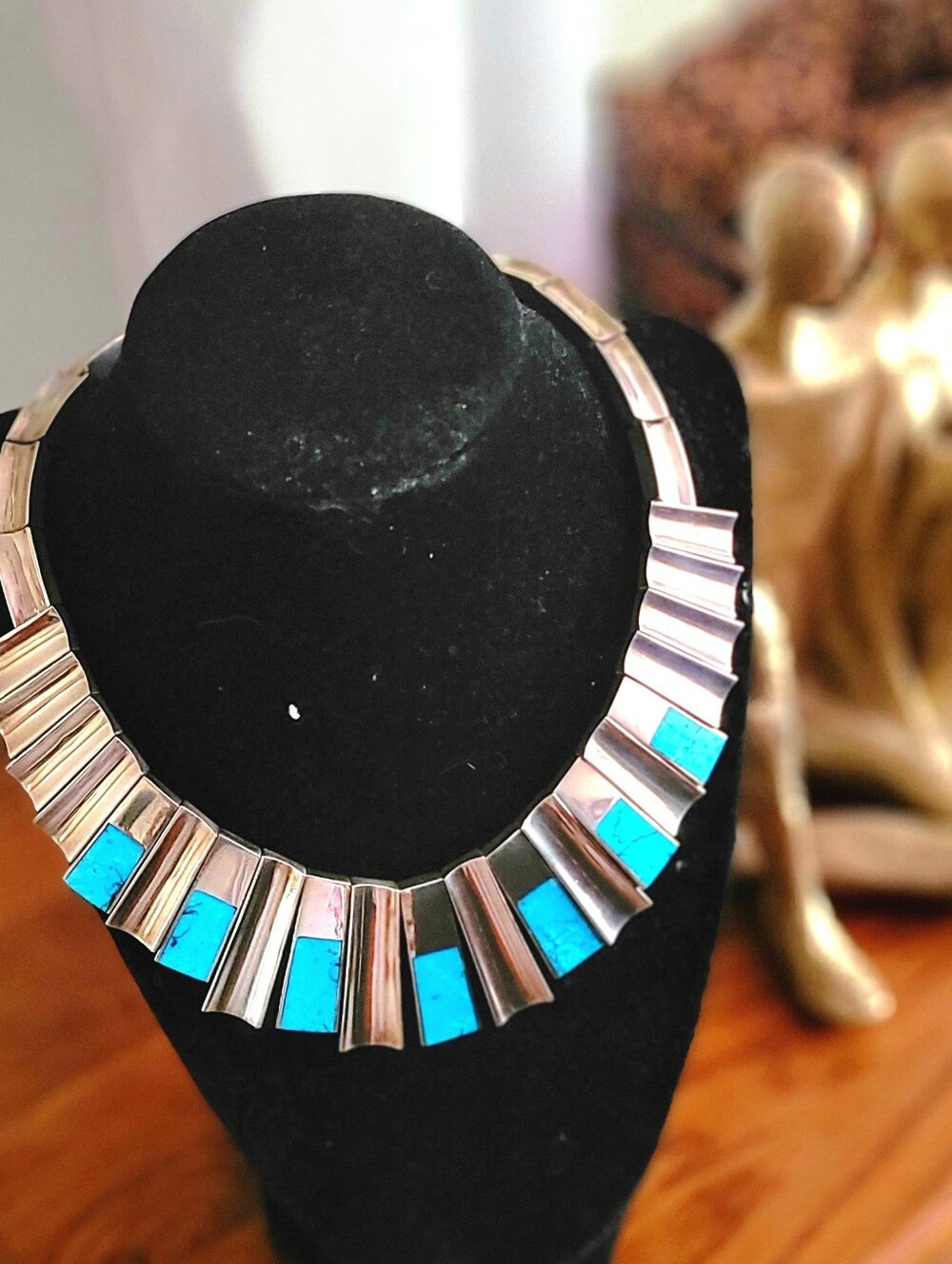 970 Monteros Mid Century Vintage Silver Torguise Necklace .